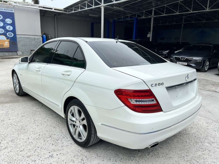 Meccedec ben C200 1.8L 2011 trắng